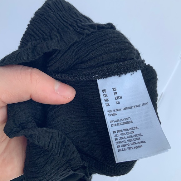 American Eagle Capris - Picture 7 of 7